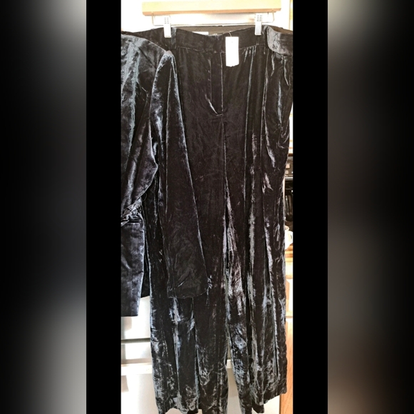 Gorgeous Ann Taylor Velvet Suit Blazer Pants Blue Classic Polished Blend 14,16 - Picture 6 of 14